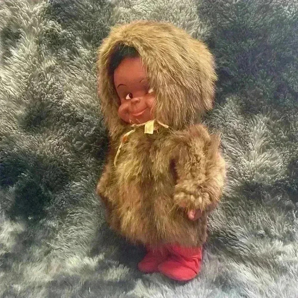 VTG INDIGENOUS DOLL WITH REAL  FUR - Picture 2 of 15